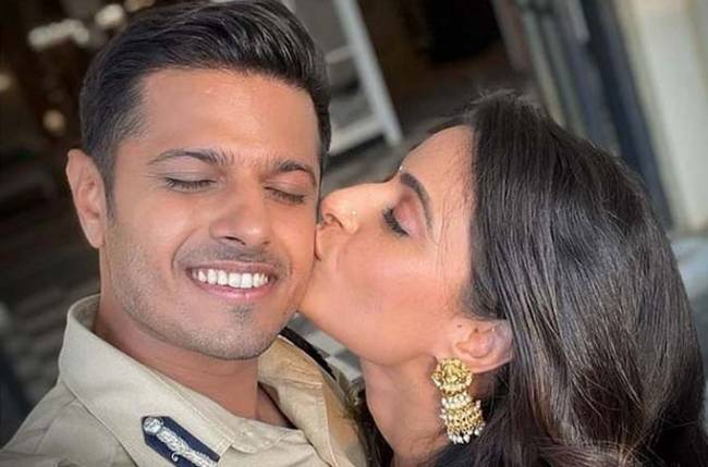 Aishwarya Sharma and Neil Bhatt’s ROMANCE on the sets of Ghum Hai